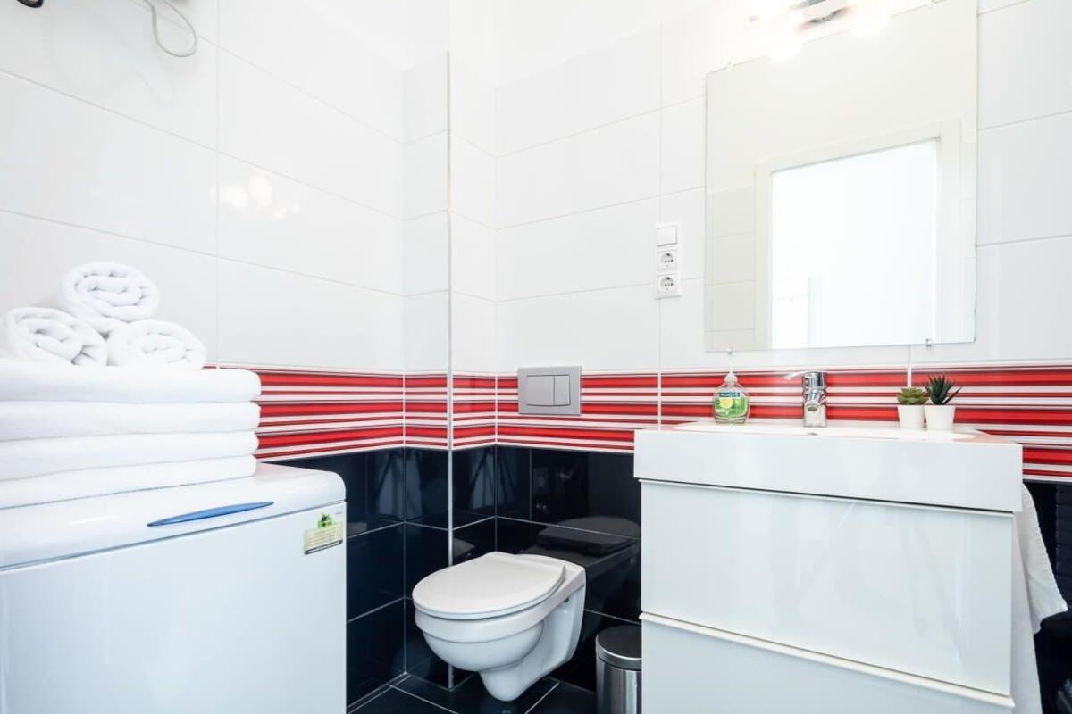 Bright & Large Apartment At Top Location Budapest Exteriör bild
