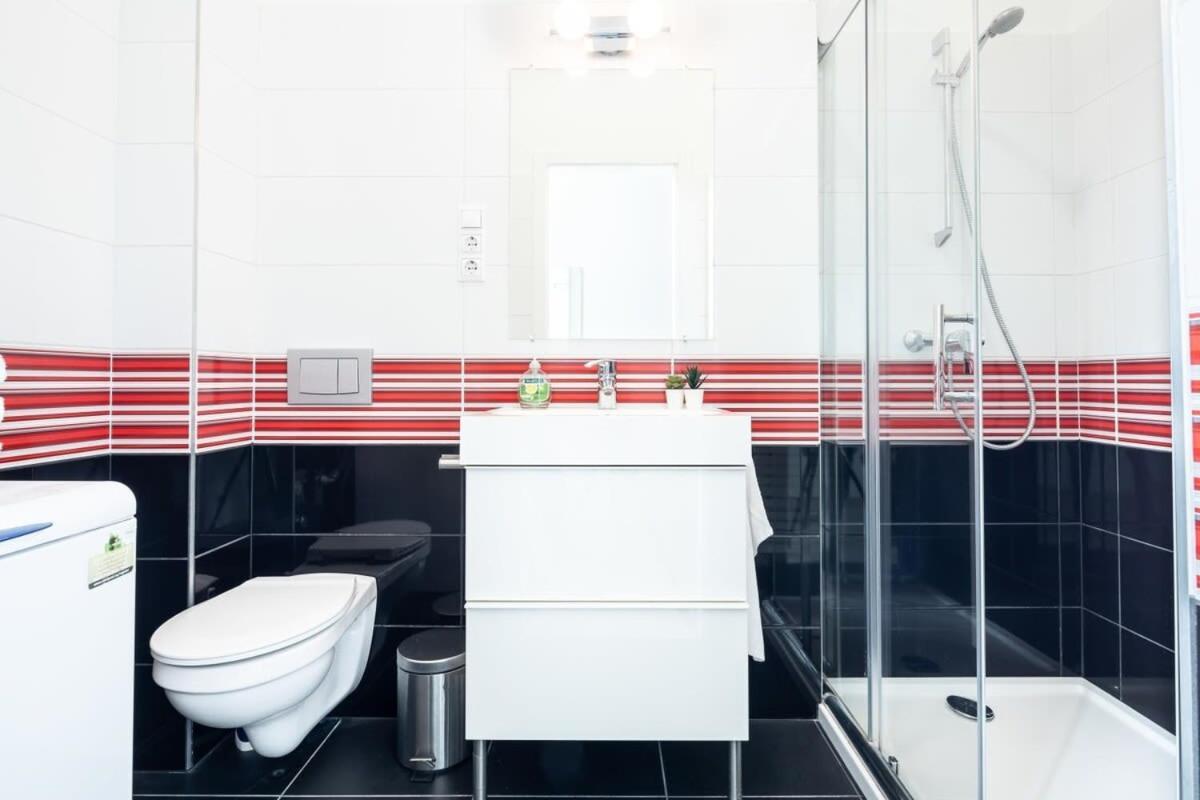 Bright & Large Apartment At Top Location Budapest Exteriör bild